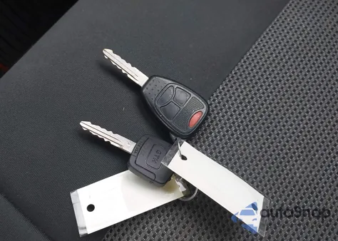 2012 Jeep Patriot Latitude z USA, uszkodzony, nr VIN 1C4NJRFBXCD689980